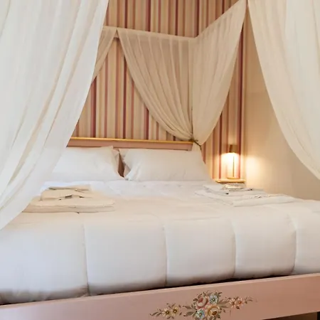 Residenza Catullo Πανσιόν *
