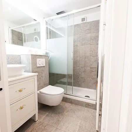 Residenza Catullo 3*