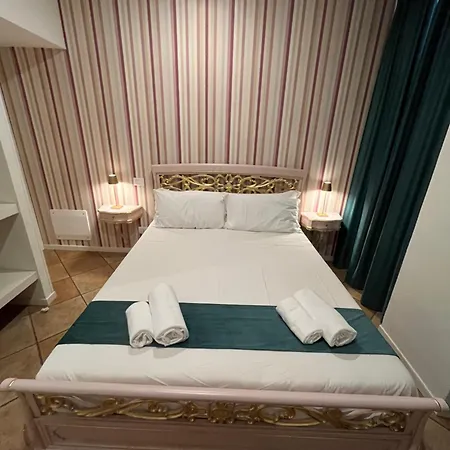 Residenza Catullo Πανσιόν