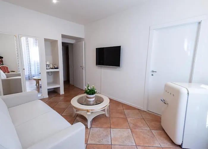 Residenza Catullo 3*