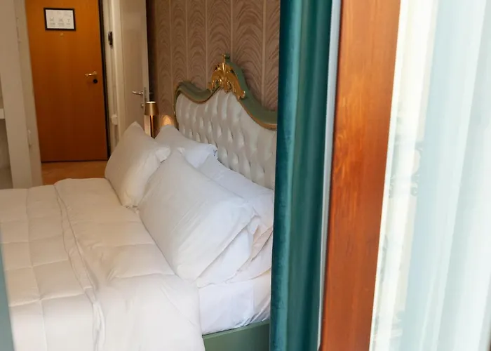 Affittacamere Residenza Catullo 3*