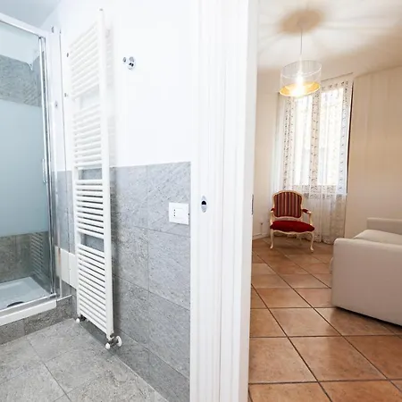 بيت ضيافة Residenza Catullo فيرونا
